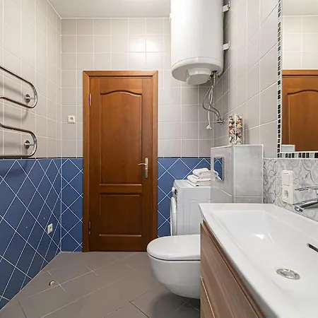 Comfortable With Great Location, Latviu 15